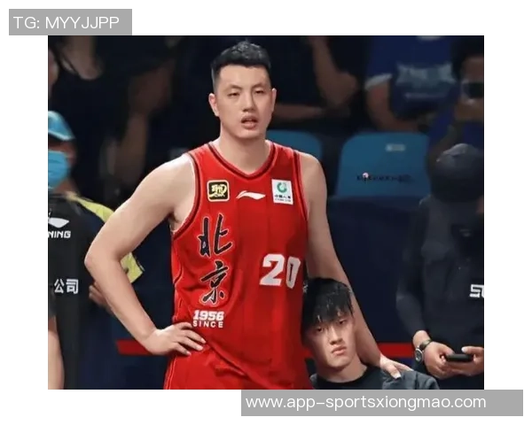 翟晓川小腿肌肉拉伤北京队紧急召回发展联盟球员范依铭补充阵容